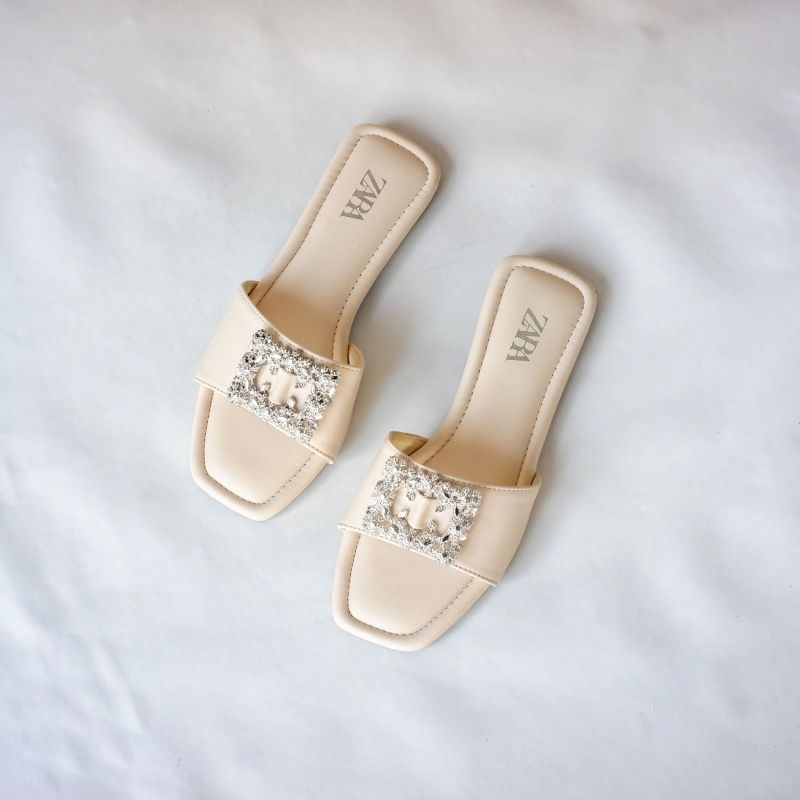 รองเท้าแตะรองเท้าส้นแบนสําหรับผู้หญิงพิเศษ BL/001