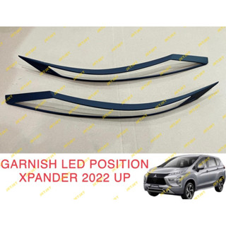 Garnish ที่เขียนคิ้ว Led Xpander Cross 2022 2023 2024 2025 สีดํา โครเมี่ยม