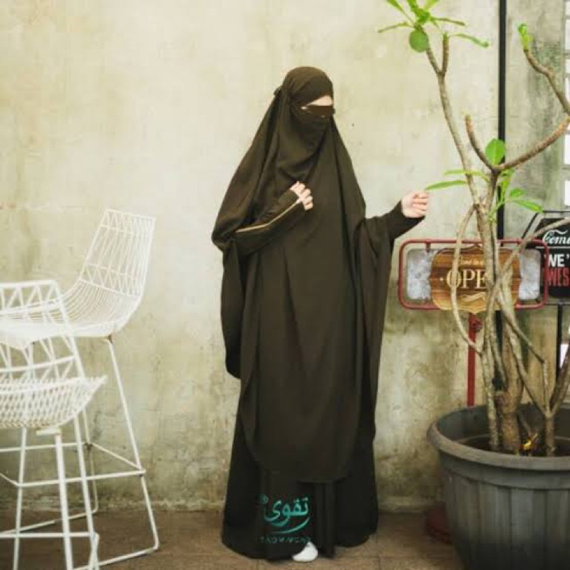 ชุด TAQWAWEAR ARUMI*