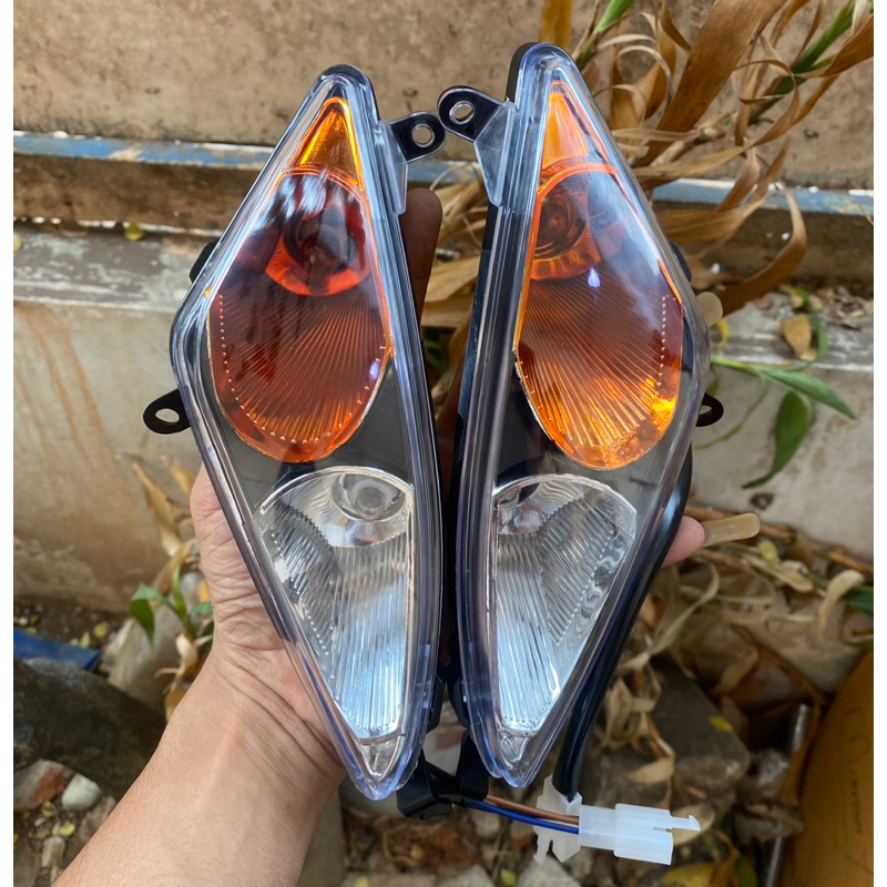 Mata HITAM Mio สปอร ์ ต Mio Mx ควันสีดํา 2-ตาสัญญาณ Reflector Plus ด ้ านหน ้ า Sen Light ซ ็ อกเก ็ ต Mio ควันสีดํา Mx Thailaind 2-ตาด ้ านหน ้ าไฟเลี ้ ยว Mio สปอร ์ ตควันทอง