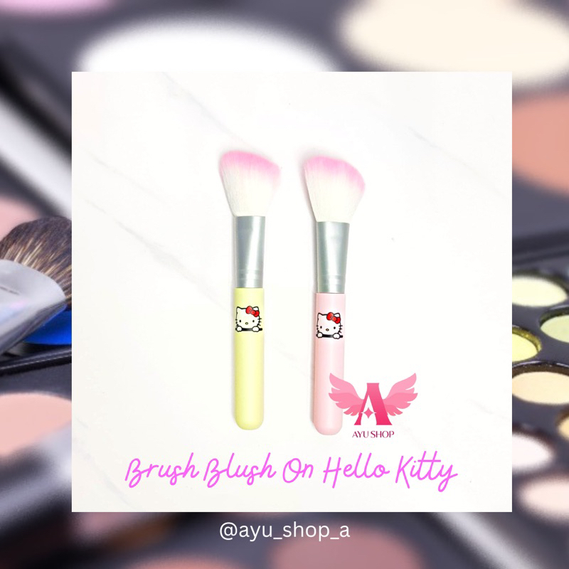 แปรงแต่งหน้า Hello Kitty Blush On Blush On Brush