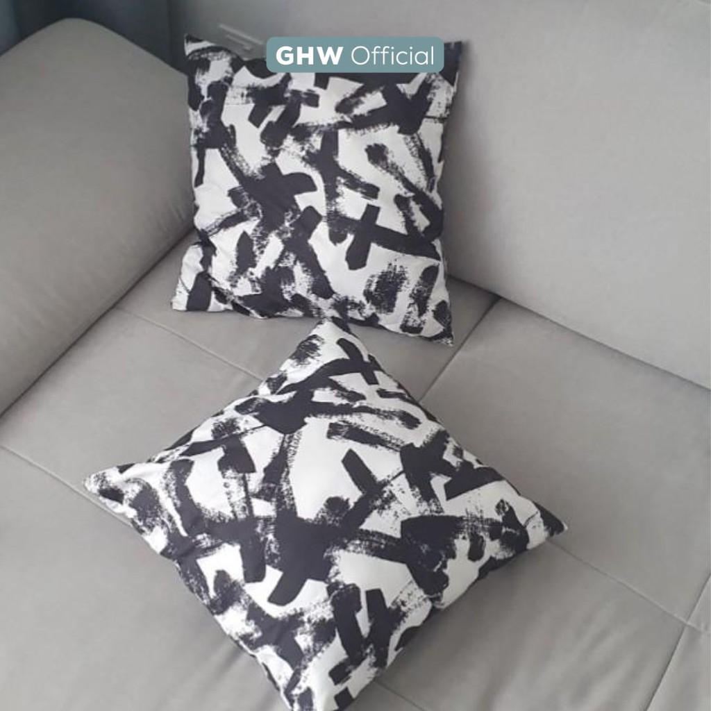Hitam PUTIH Ghw TURILL เบาะรองนั่งเก้าอี้ สีขาว และดํา 40X40 นุ่ม สบาย Tu1260 วัสดุโพลีเอสเตอร์ IKEA