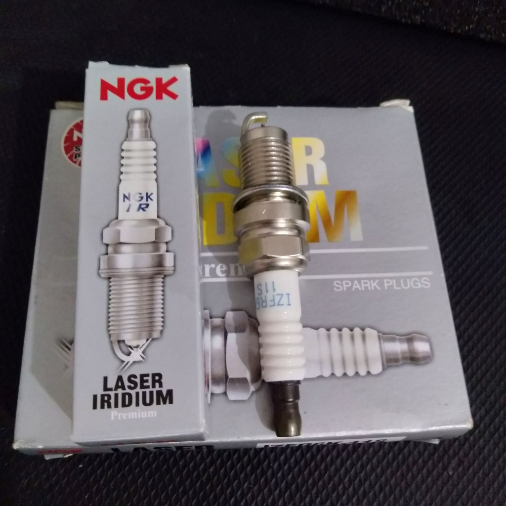 หัวเทียน Iridum สําหรับ Honda CRV 2000 ถึง 2012 IZFR6K11S 5266