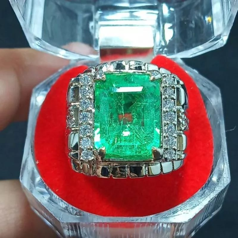 HIJAU Emerald Comombia Original Catam Green ราคาถูกสุดๆ