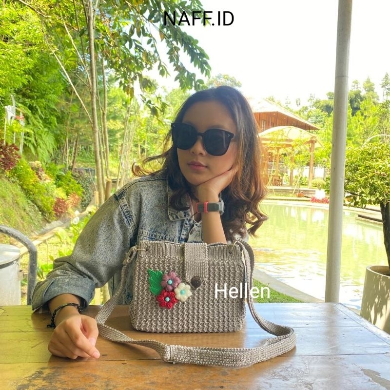 Hellen Floral and Unique Womens ถัก Sling Bag-NAFF.ID