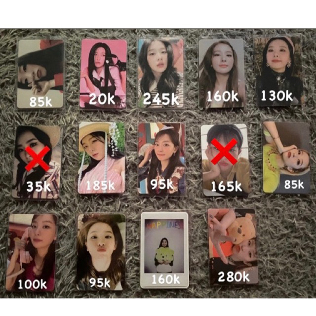 โฟโต้การ์ด Seulgi Redvelvet✨โต๊ะทํางาน อ่าน✨