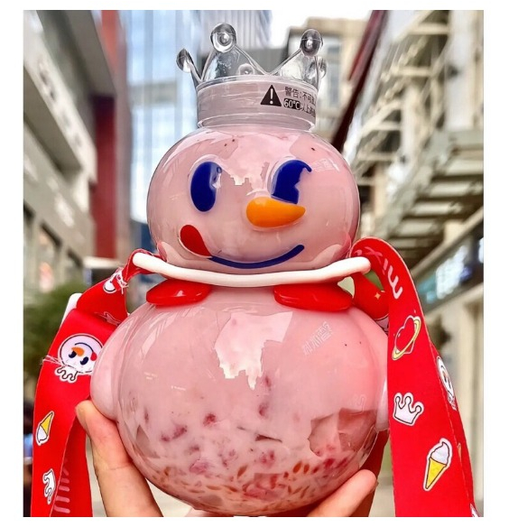 ขายขวดน้ําดื่ม Mixue โปร่งใส ขวดผสม Viral ขวดน้ําดื่ม Mixue Tumblr น่ารัก 700ml พร้อมสายรัด Mixue ขว