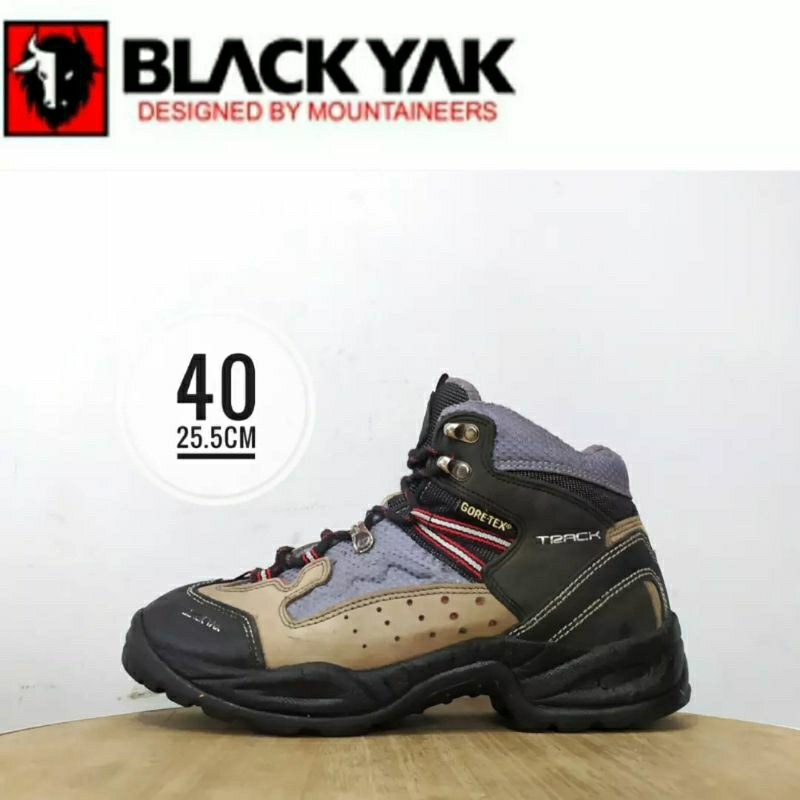 รองเท้าเดินป่า กลางแจ้ง blackyak black yak 40
