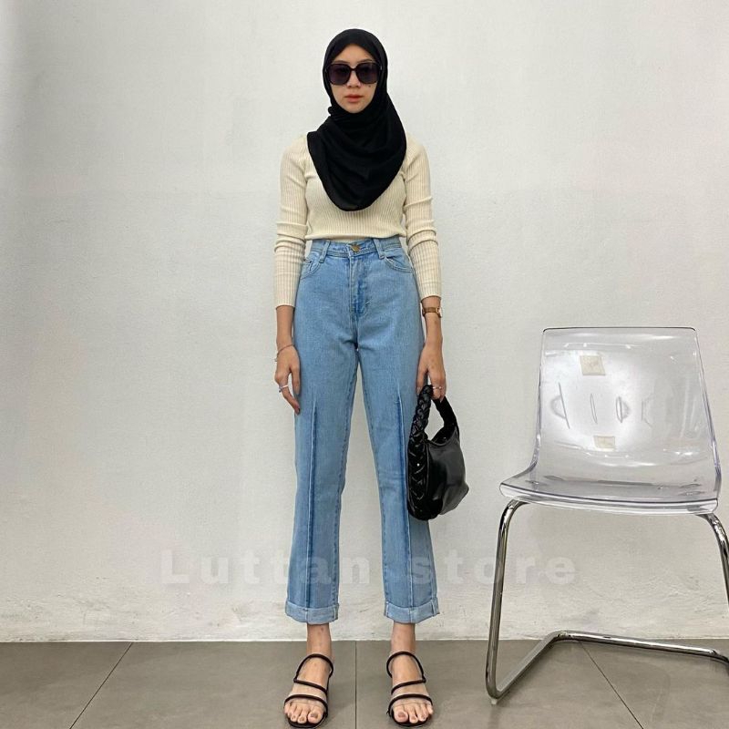 Yojji Boyfriend Jeans