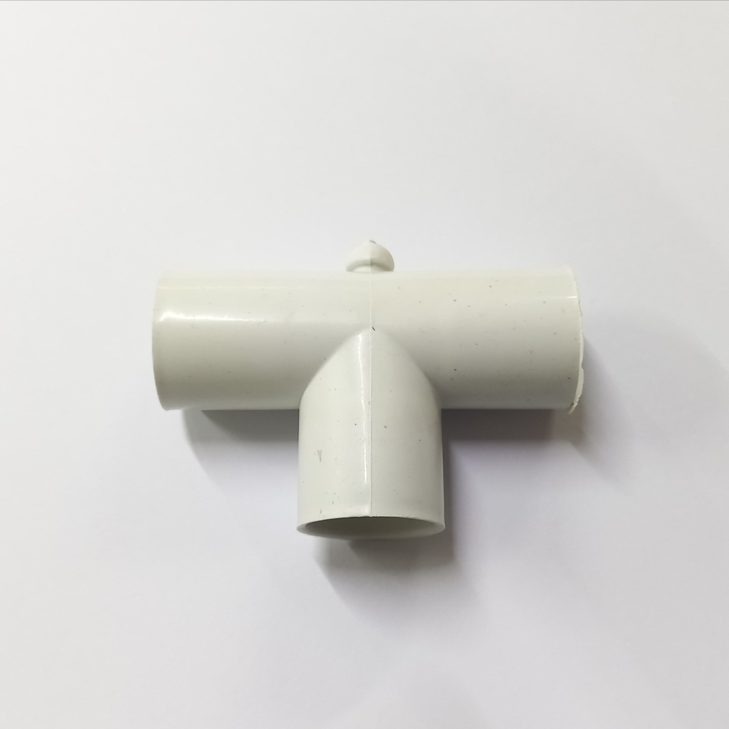 ขั้วต่อท่อ T T 5/8 Tee 5/8 การเชื่อมต่อท่อ