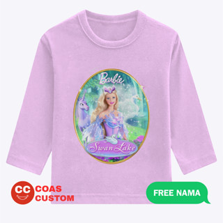 เสื้อยืดแขนยาว พิมพ์ลายบาร์บี้ ฟรีชื่อ สําหรับเด็ก