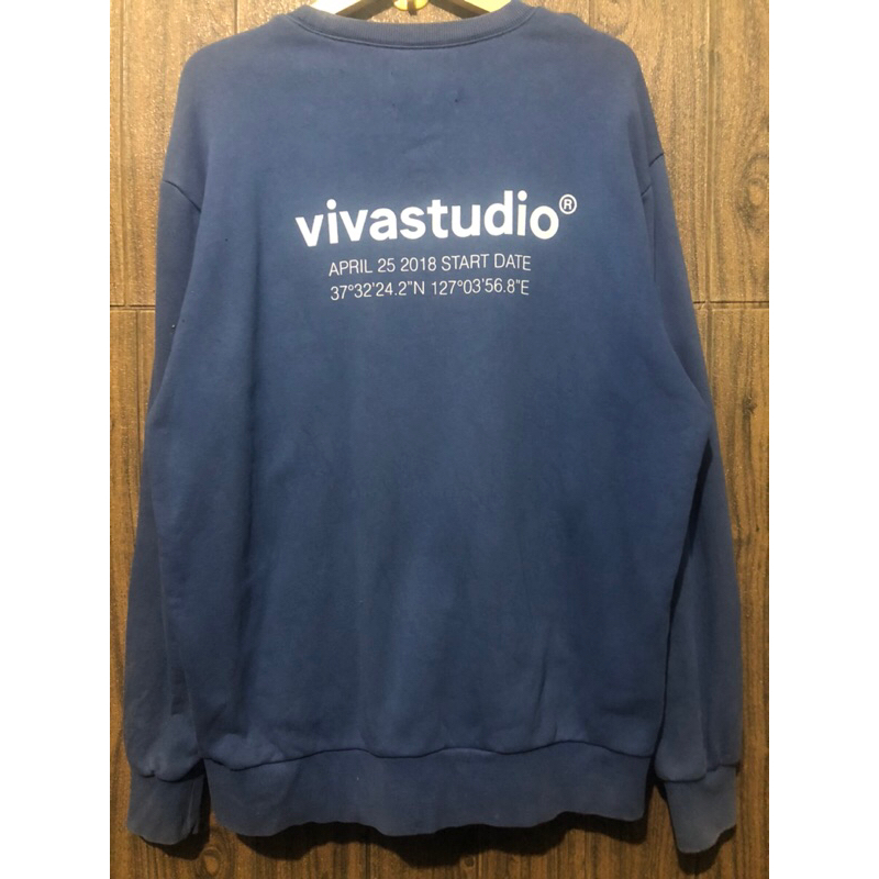 Vivastudio CREWNECK SWEATSHIRT เกาหลี