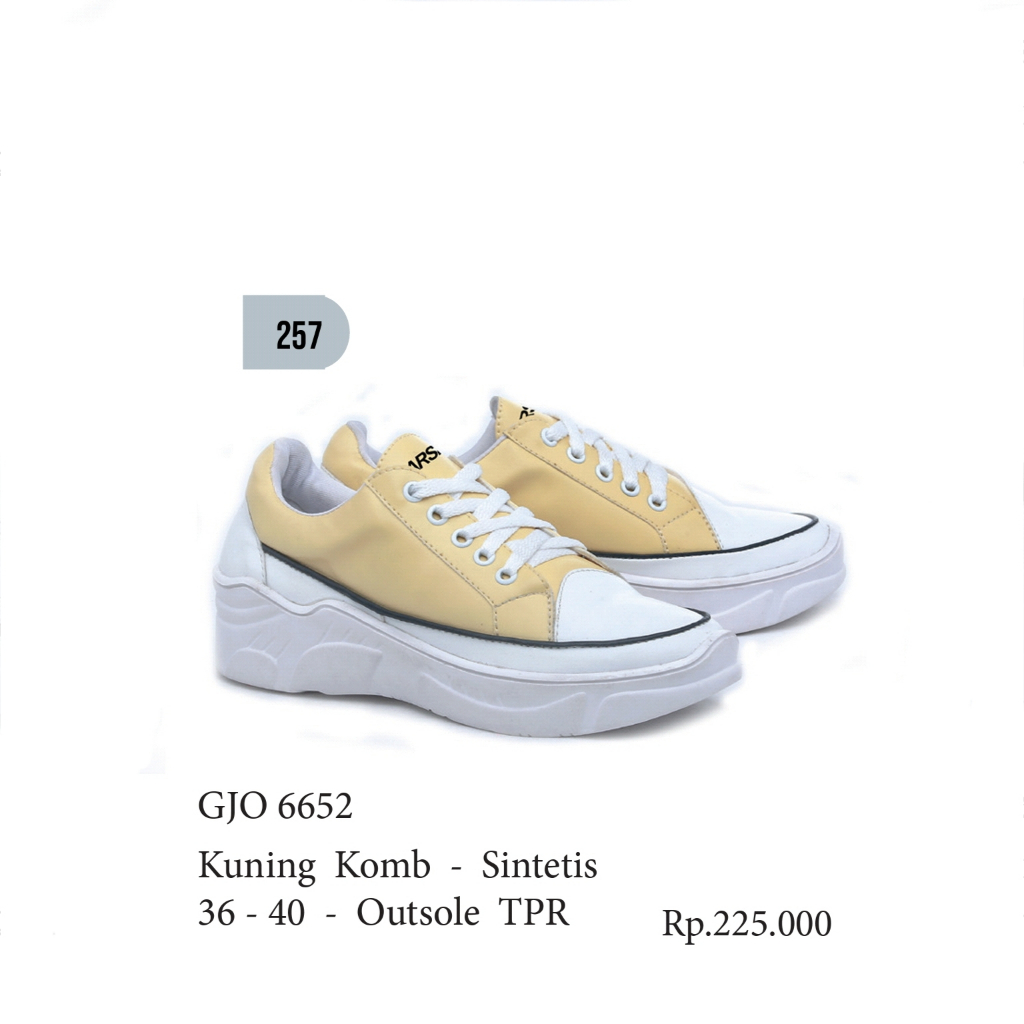 รองเท้าผู้หญิง รองเท้าผ้าใบกีฬาผู้หญิง GJO6652