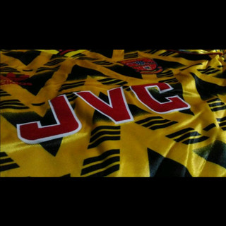 [Sponsor Velvet] Jersey Retro Arsnal 1991 Bruished Banana size lengkap (S-5XL)