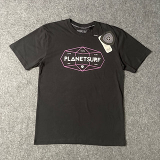 เสื้อยืด พิมพ์ลาย Amd 743mens Black PLANET SURF SURF สําหรับผู้ชาย