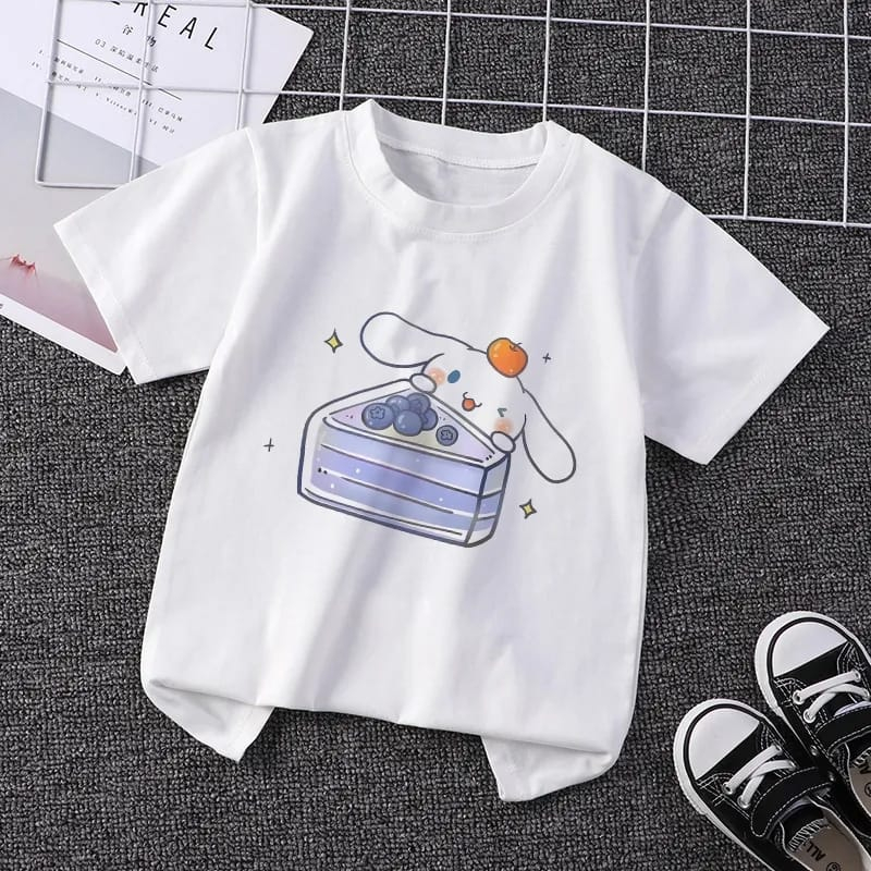 เสื้อยืดน่ารักและสุนทรียศาสตร์ BLUEBERRY CAKE & TOMATO C*NNAMOROLL