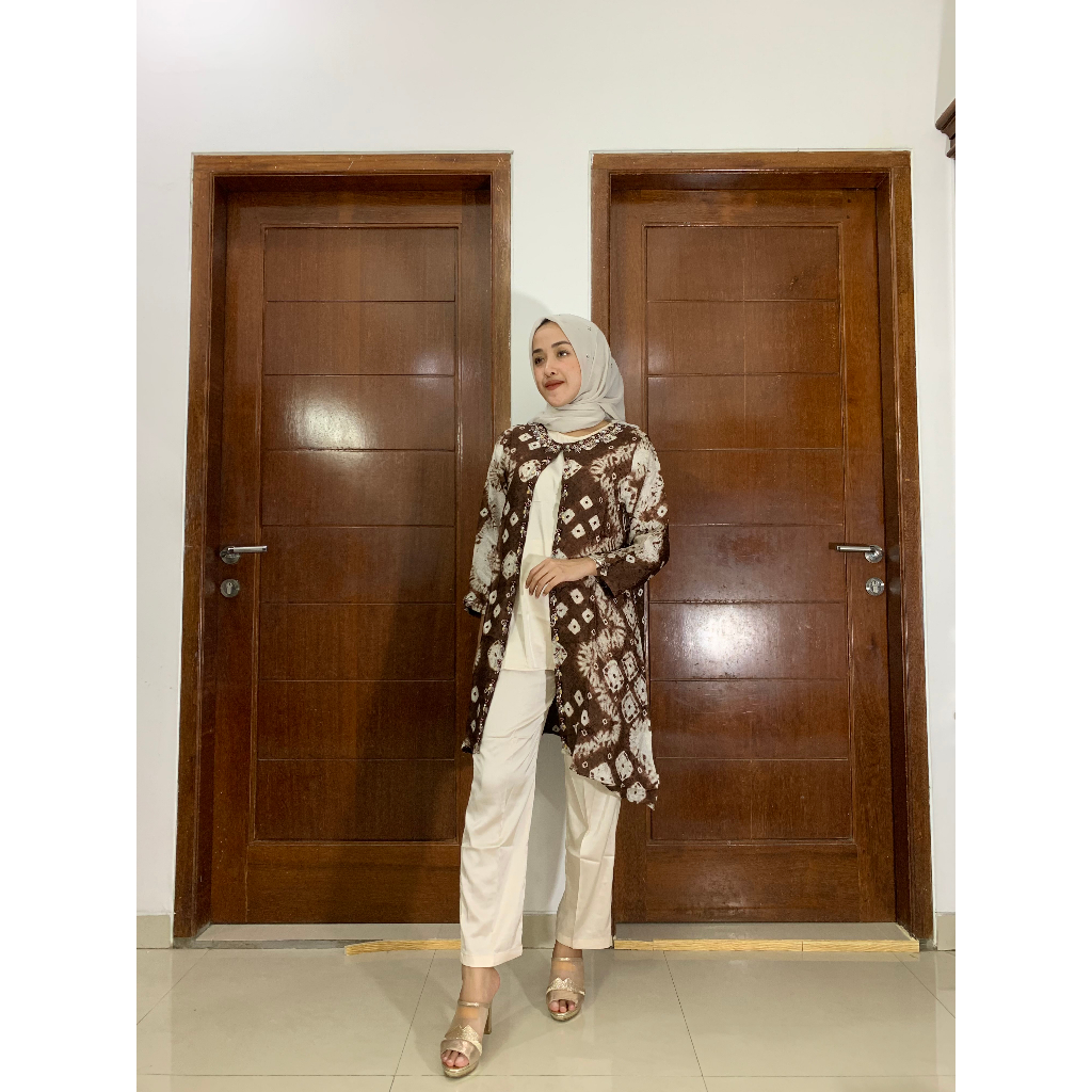 ชุดกางเกงผ้าบาติกลาย้เหนียว Jumputan | AYANA AYANA AYANA | เลื่อมผู้หญิง | ชุดปาร์ตี้ผู้สําเร็จการศึ