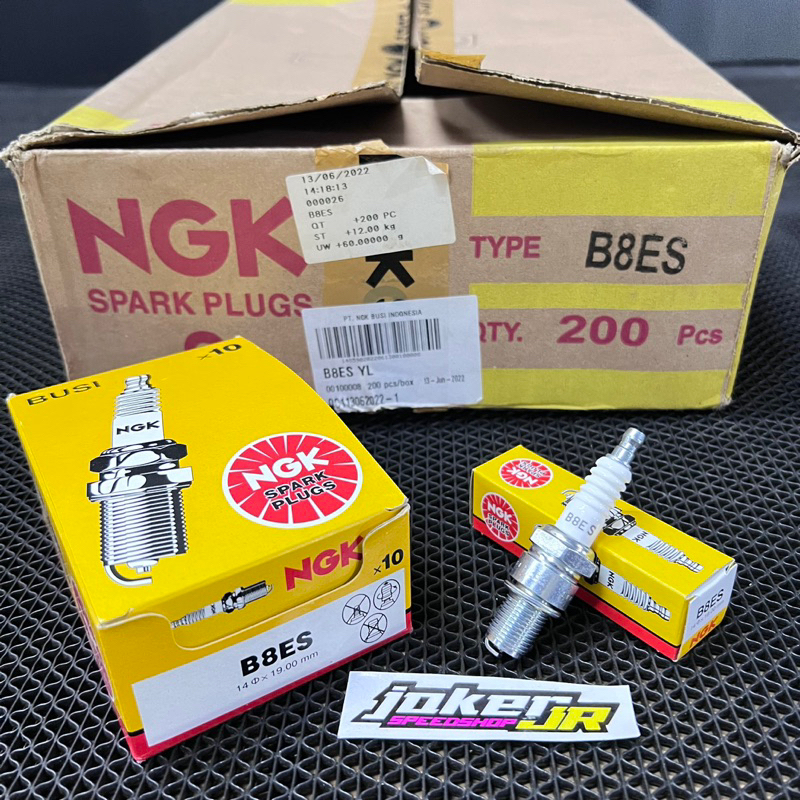 หัวเทียน NGK B8ES B9ES B9ECS สําหรับ Kawasaki Ninja R SS RR 2-Stroke รถจักรยานยนต์เดิม NGK