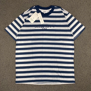 เสื้อยืด พิมพ์ลายโลโก้ร็อกกี้ Kaos GUESS STRIPE ASAP สีขาวกรมท่า นําเข้าเต็มตัว