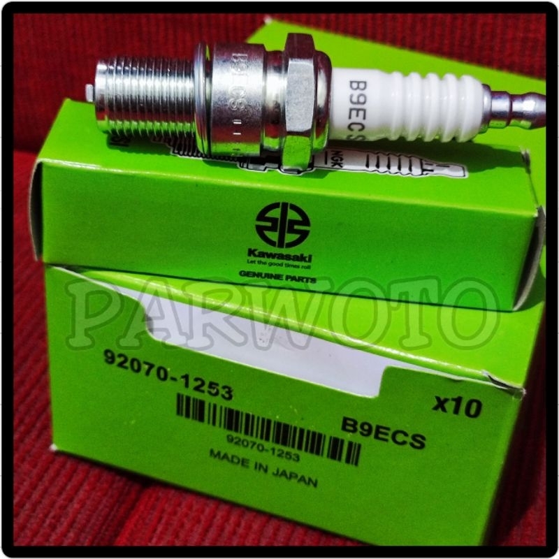 หัวเทียน หัวเทียน NGK B8ECS B9ECS RGR Satria 2T Shark Dolphin TS125 RXZ RZR RK Cool NSR ZX150 Ninja 