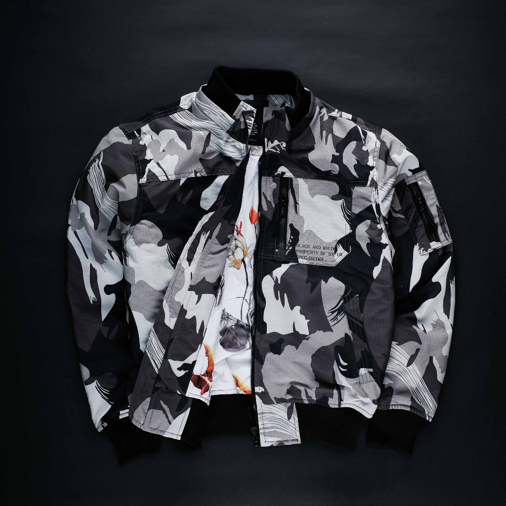 SIBERIA HOODIE สีดํา