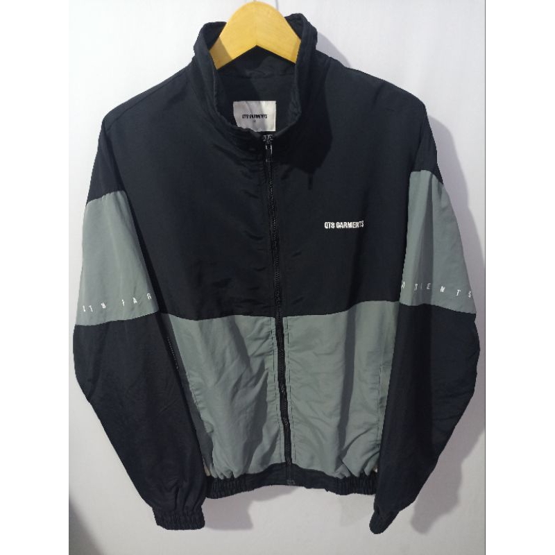 ฮาร์ริ่งตัน QT8 GARMENTS