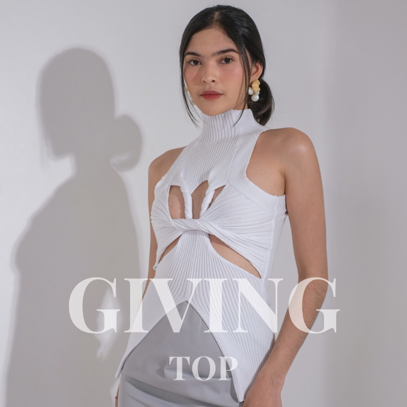 โดย Verse Etoile Collection - เสื้อให้