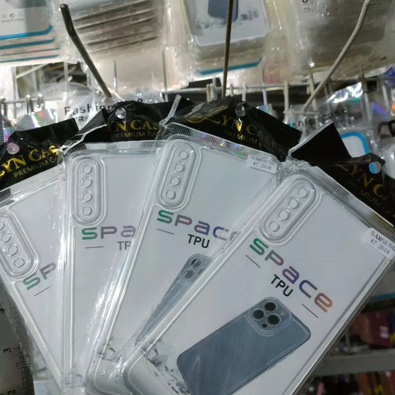 SAMSUNG A750/A72018 SILICONE TRANSPARENT CLEAR case เคสป้องกันกล้องแบบนุ่ม