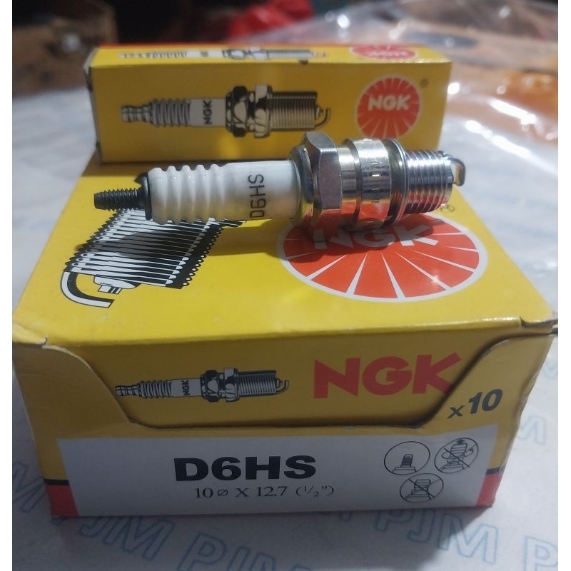 หัวเทียน NGK D6HS***