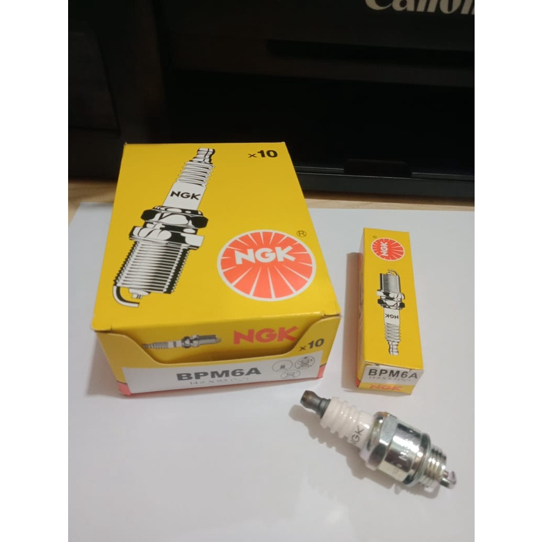 เครื่องตัดหญ้าหัวเทียน NGK BPM6A