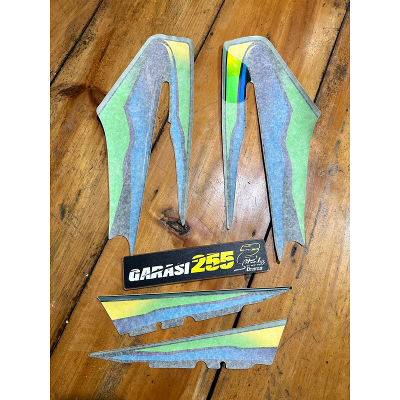 HIJAU Striping สติ๊กเกอร์กราฟิกรายการกราฟิก rxking rx king 99 1999 สีเขียว nos