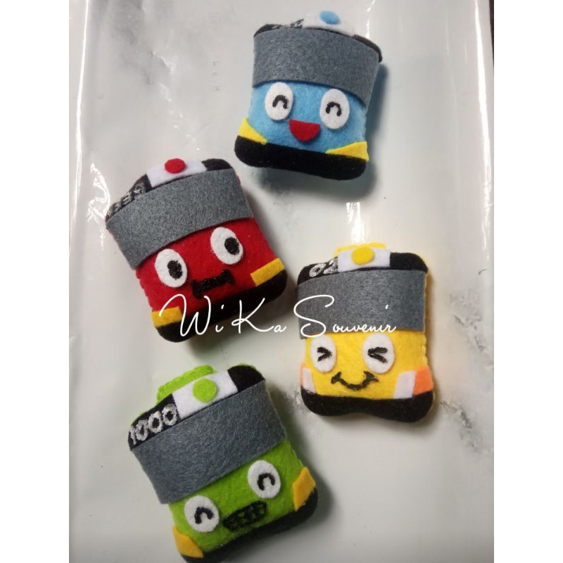 พวงกุญแจ GANTUNGAN FLANTEL พร้อมพวงกุญแจ TAYO BUS CHARACTER