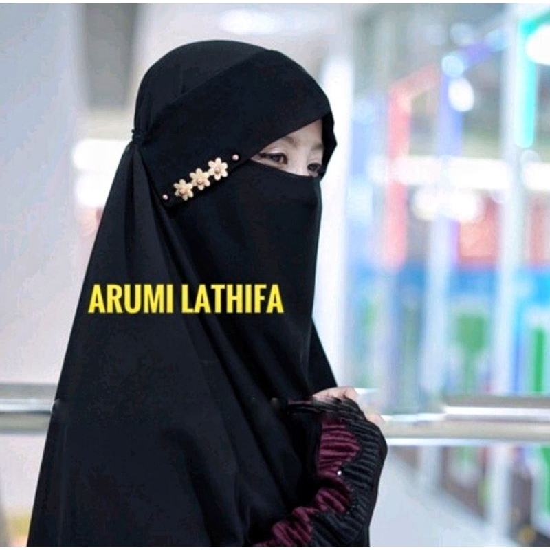 NIQAB ARUMI LATIFA**