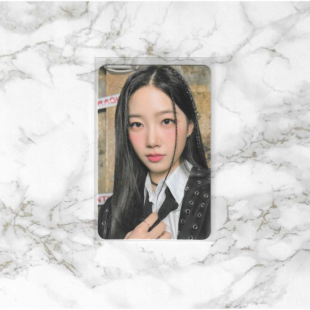 Photocard Le Sserafim Kazuha Midnight Onyx Antifragile
