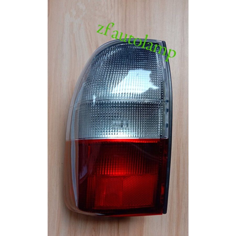 ไฟท้าย Stoplamp L200 STRADA