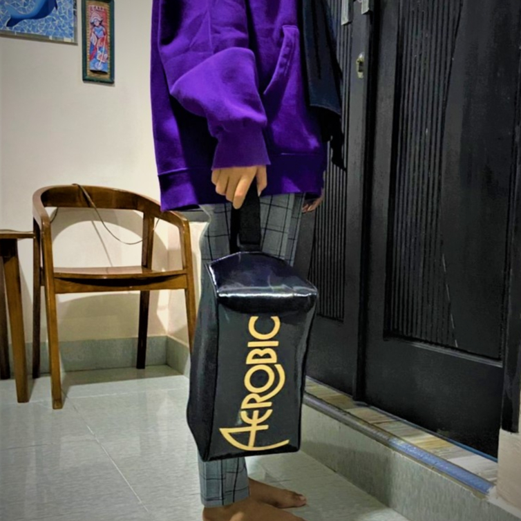 Svarga Gym Bag กระเป๋าเดินทาง Gym & Fitness Sports Bag กระเป๋าคาดเอว, สีดําแอโรบิก zumba กระเป๋าดําน