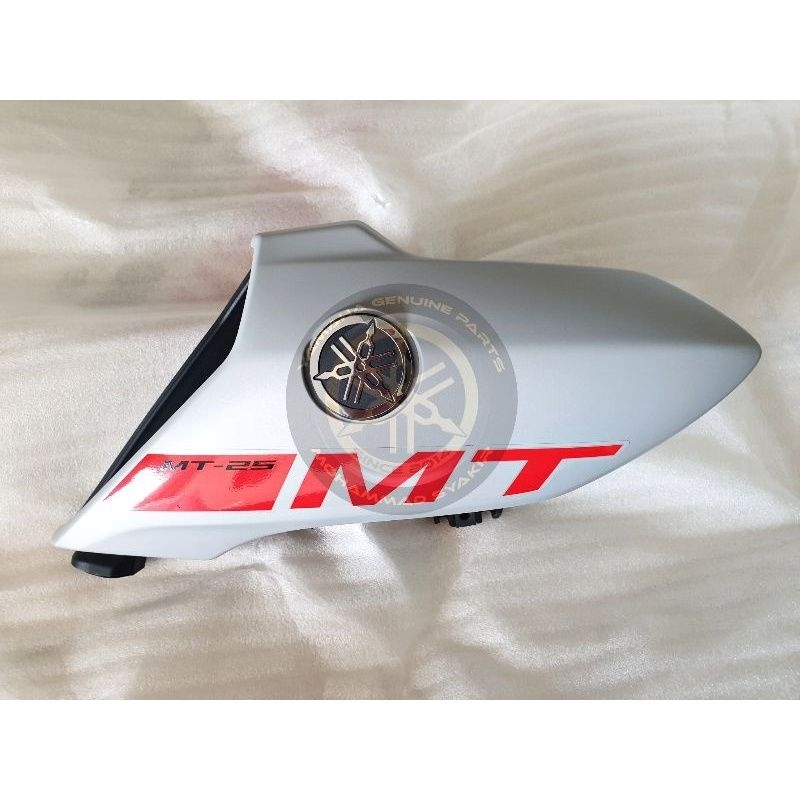 ใหม่ MT25 ORIGINAL LEFT TANK WING AIR SCOOP B9T-XF137-00-P1