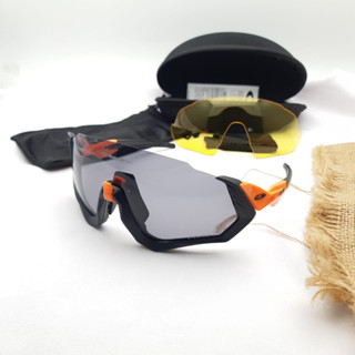 ใหม่ OAKLEY UNISEX แว่นตากีฬา 2 เลนส์ สําหรับผู้ชาย และผู้หญิง พร้อมกรอบสีส้ม สีดํา