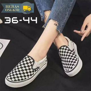 Vans รองเท้าสลิปออน Mono OG Checkerboard สีดํา สีขาว พรีเมี่ยม สําหรับผู้หญิง