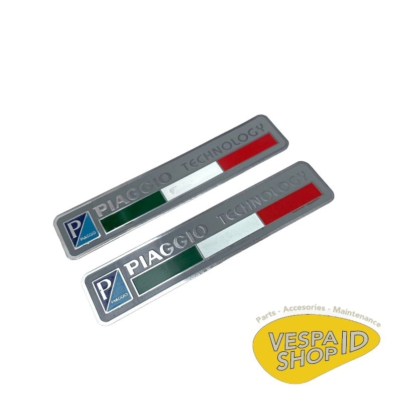 Piaggio Technology Emblem Vespa Classic และ Automatic Plate