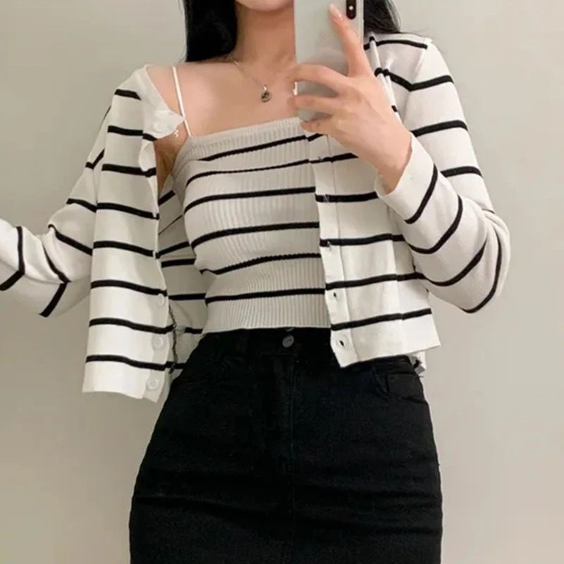 Ami Collection - ชุดลายทางถัก 2IN1 คาร์ดิแกน + ด้านใน / ชุดถักลายทางถัก / ชุดสลู