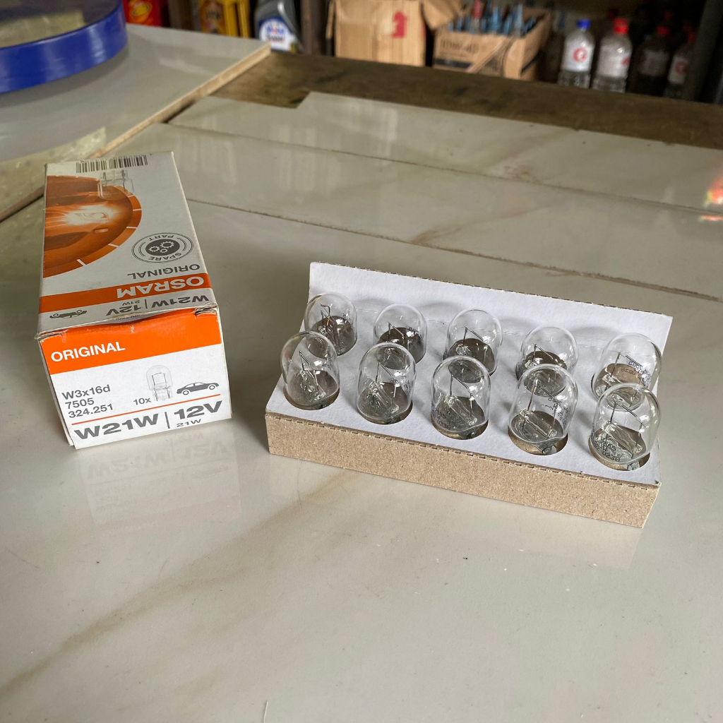 OSRAM W21W 12V W3X16D 7505 หลอดไฟรถยนต์/เครื่องยนต์