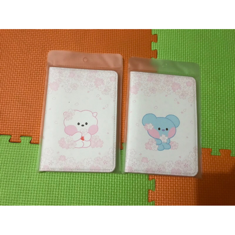 เคสพาสปอร์ตดอกซากุระ Bt21 | บาท21 เคสหนังสือเดินทางผูกขาด