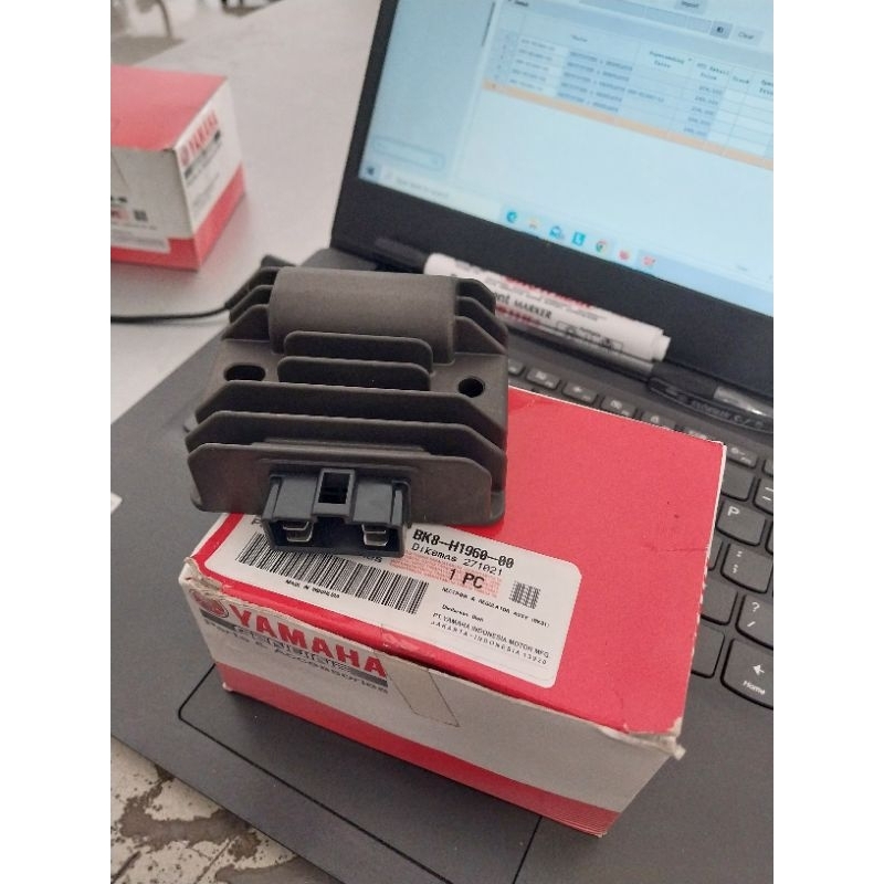 KIPROK, REGULATOR VIXION R (BK8-H196-00)