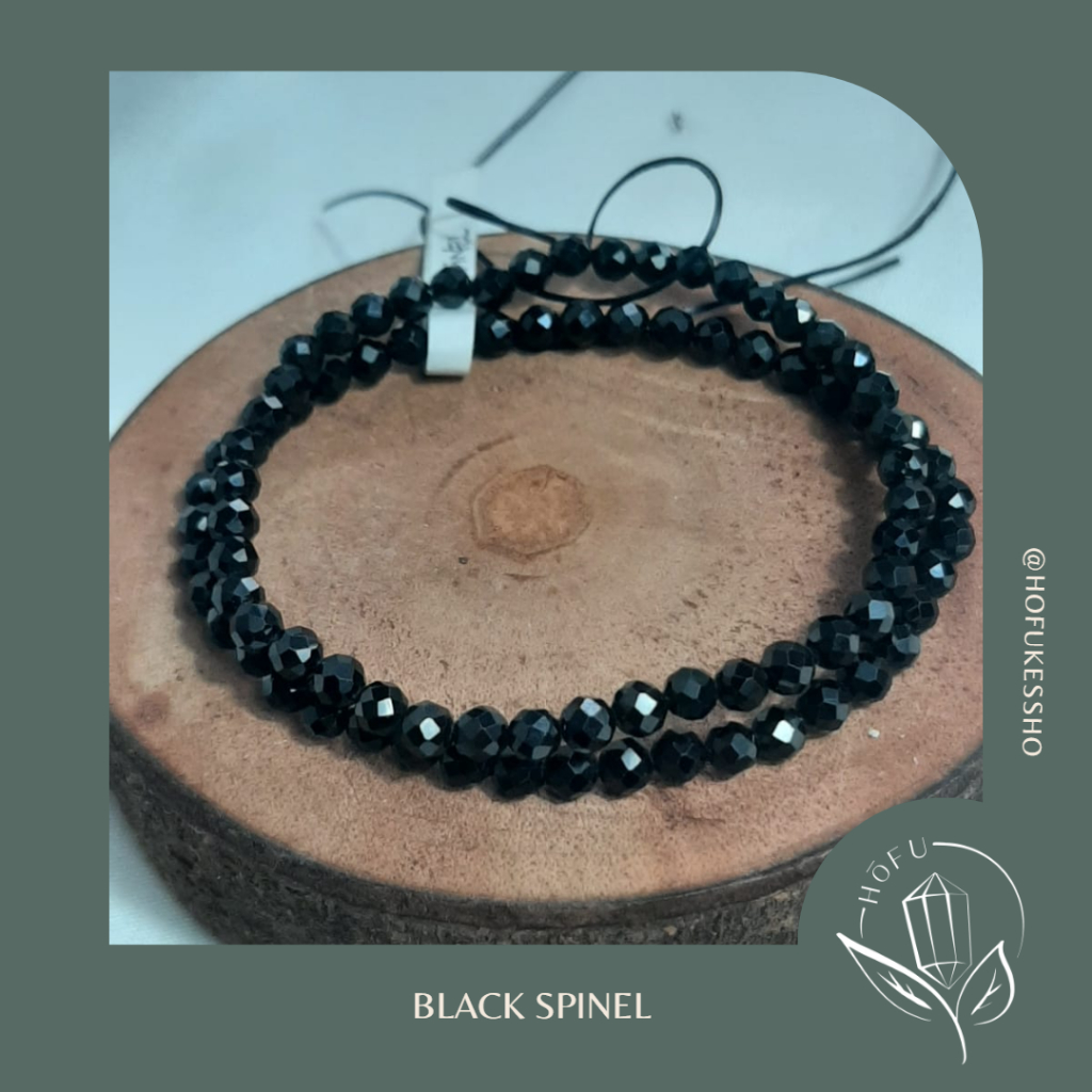 สร้อยข้อมือคริสตัลธรรมชาติ Spinel สีดํา