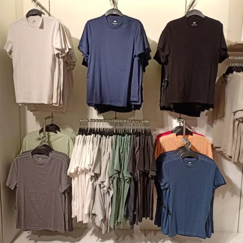 เสื้อยืด POLOS H&M Regular FIT UNISEX