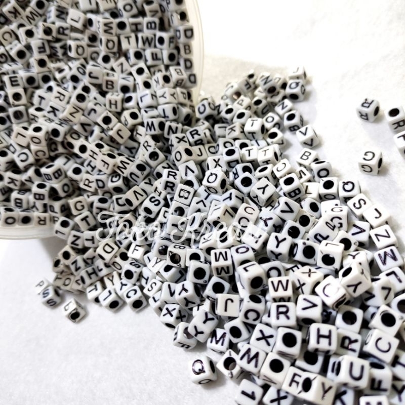 ลูกปัด / Mote Letters / Alphabet / Alphabet White box