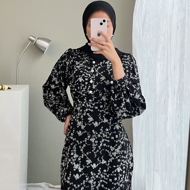 ชุดเดรสจัสมิน by edmee_outfit