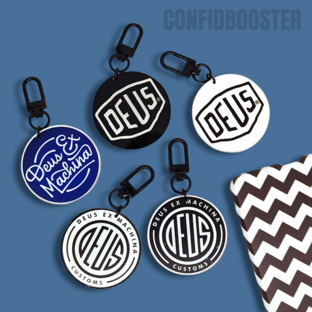 พวงกุญแจเรซิ่น Deus Ex Machina