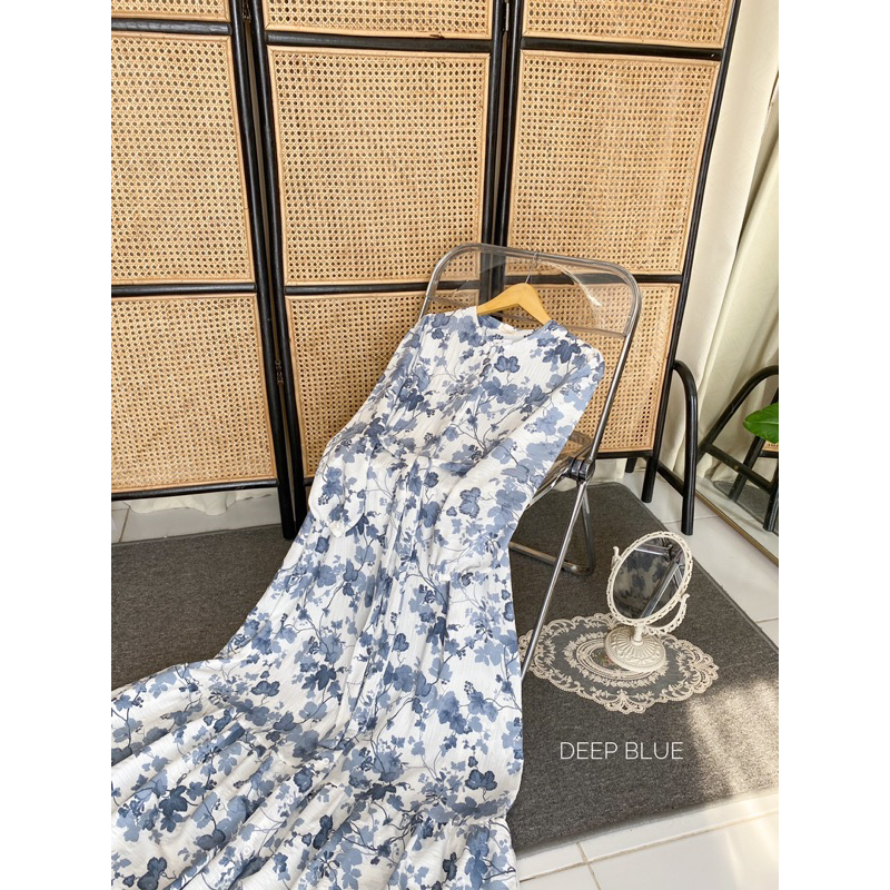 ชุดเดรส Alyssa******